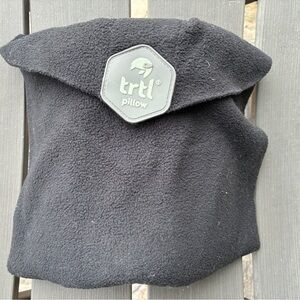 Trtl Travel Pillow — Charcoal Gray/Black